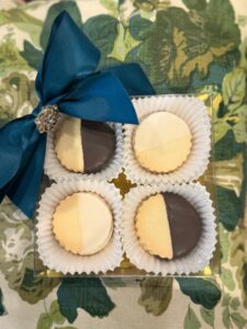 9e1c0d5b-ab35-440d-beef-64e56552d749